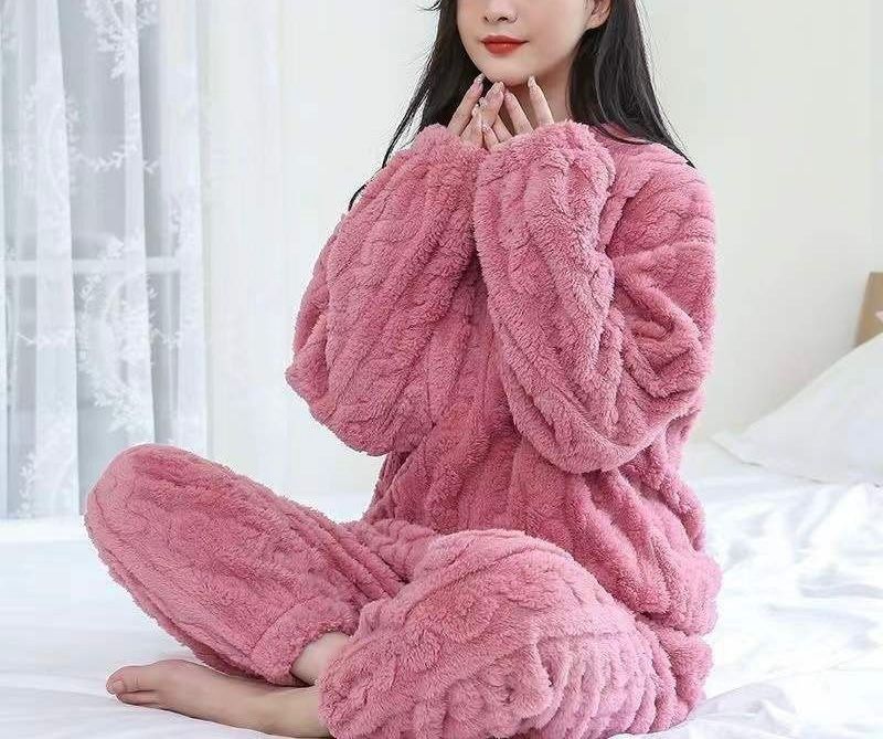 Kuscheliger Pyjama aus Flauschfleece