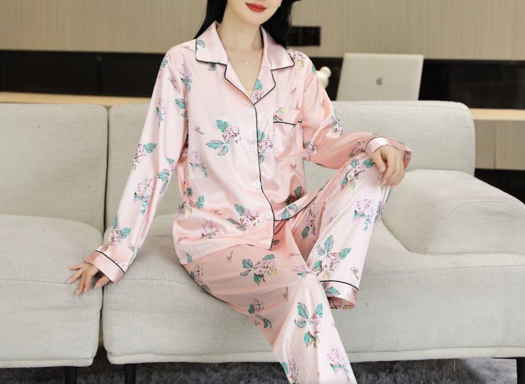 Eleganter Satin Damen Pyjama 2-teilig – Langarm Seiden Nachtwäsche mit Blumenmuster